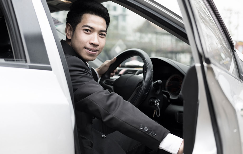 Professional Driver for Cruise Transfers